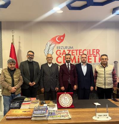 دیدار سرکنسول کشورمان با رئیس جمعیت روزنامه‌نگاران ارزروم